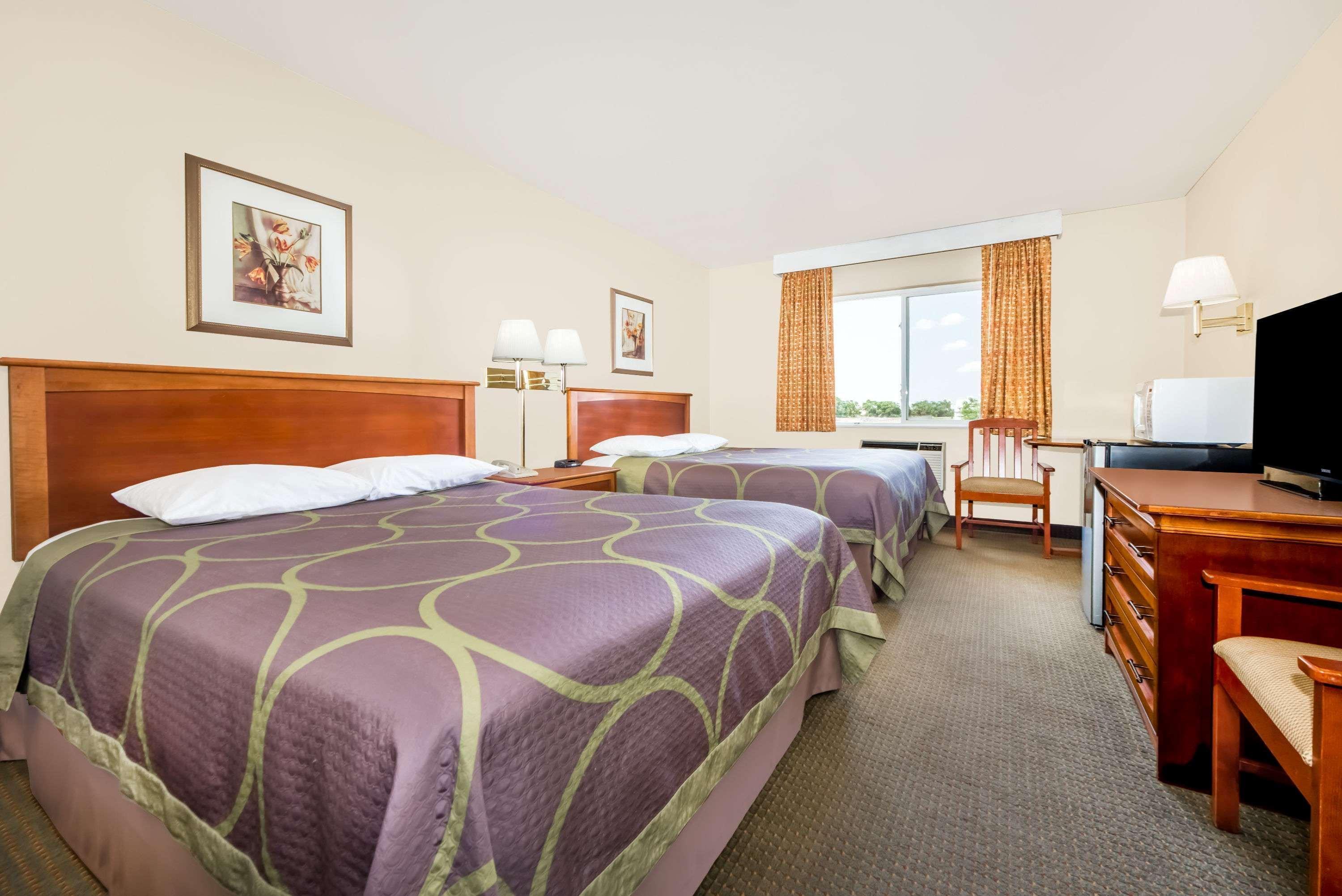 Super 8 By Wyndham Liberal Ks Hotel Ngoại thất bức ảnh