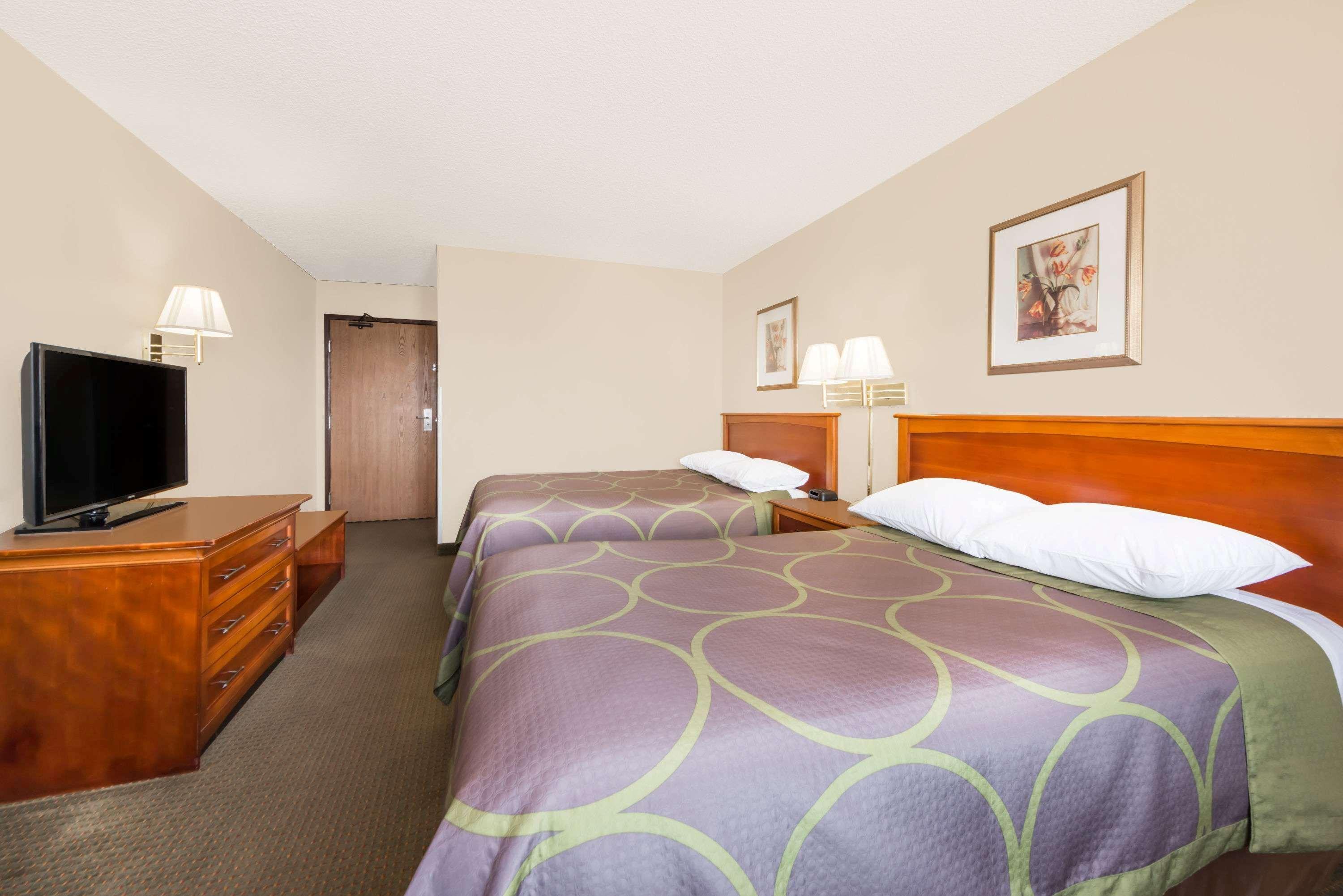 Super 8 By Wyndham Liberal Ks Hotel Ngoại thất bức ảnh